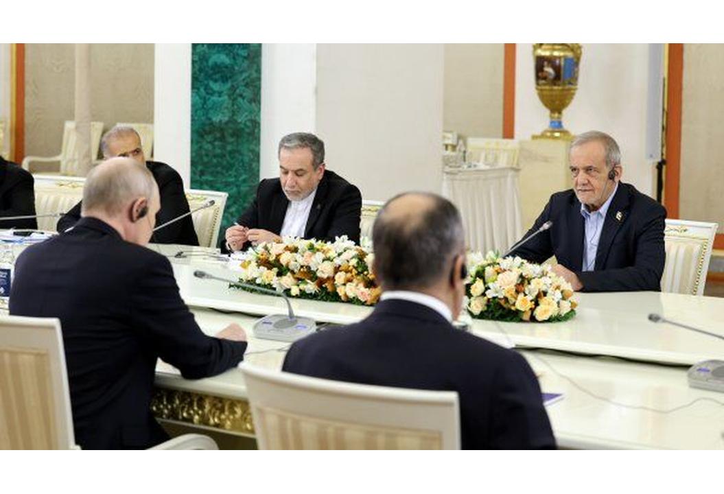 Iranian, Russian presidents pledge to expand bilateral ties, advance joint projects