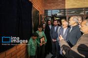از جلو : علیرضا کاظمی وزیر آموزش و پرورش، مسعود پزشکیان رئیس‌جمهور و محسن حاجی میرزایی رئیس دفتر رئیس‌جمهور، صبح شنبه ۲۵ مهرماه ۱۴۰۵ در مراسم افتتاح مدرسه ۱۸ کلاسه و هوشمند امام علی (ع) در شهرک واوان اسلامشهر حضور دارند.