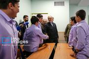 مسعود پزشکیان رئیس‌جمهور به همراه علیرضا کاظمی وزیر آموزش و پرورش، صبح شنبه ۲۵ مهرماه ۱۴۰۵ پس از افتتاح  مدرسه 18 کلاسه و هوشمند امام علی(ع) در شهرک واوان اسلامشهر، در کلا‌س‌های درس این مدرسه حضور می‌یابد.
